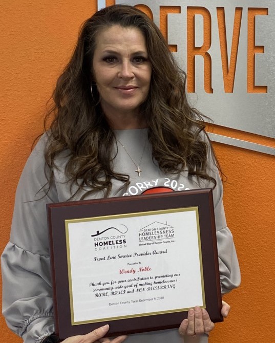 Wendy with Award